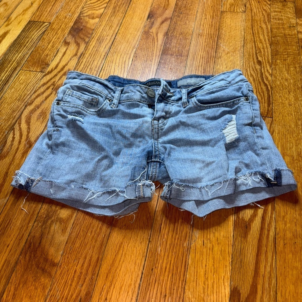 Aéropostale Midi Denim Shorts – Size 0